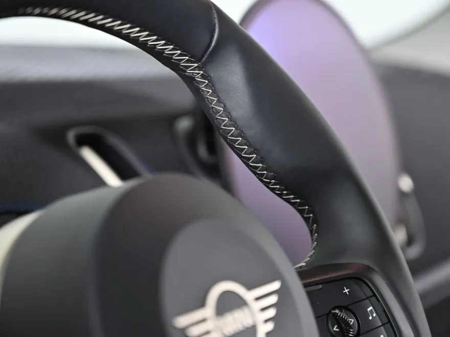 2025 Mini Countryman ALL4 S photo 11