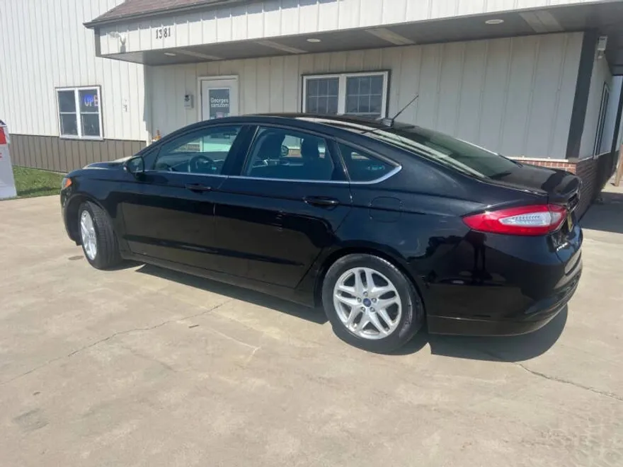 2014 Ford Fusion SE photo 1