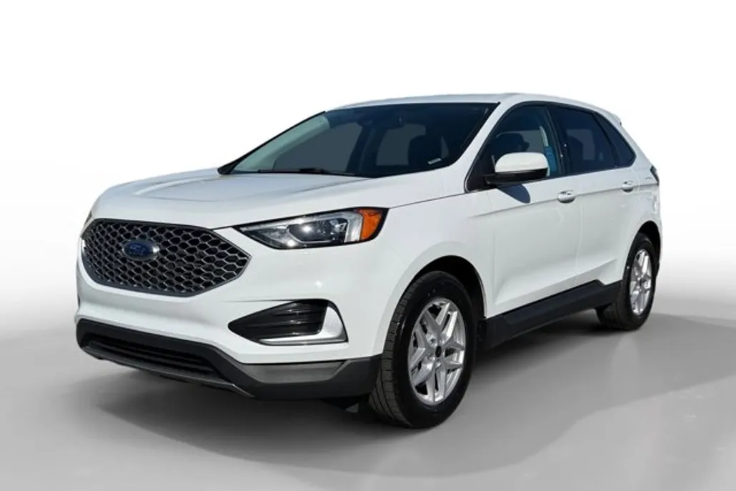 2024 Ford Edge SEL photo 1