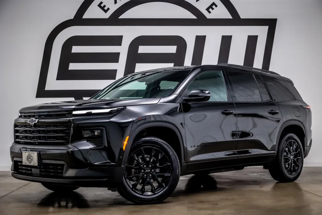 2025 Chevrolet Traverse photo 1