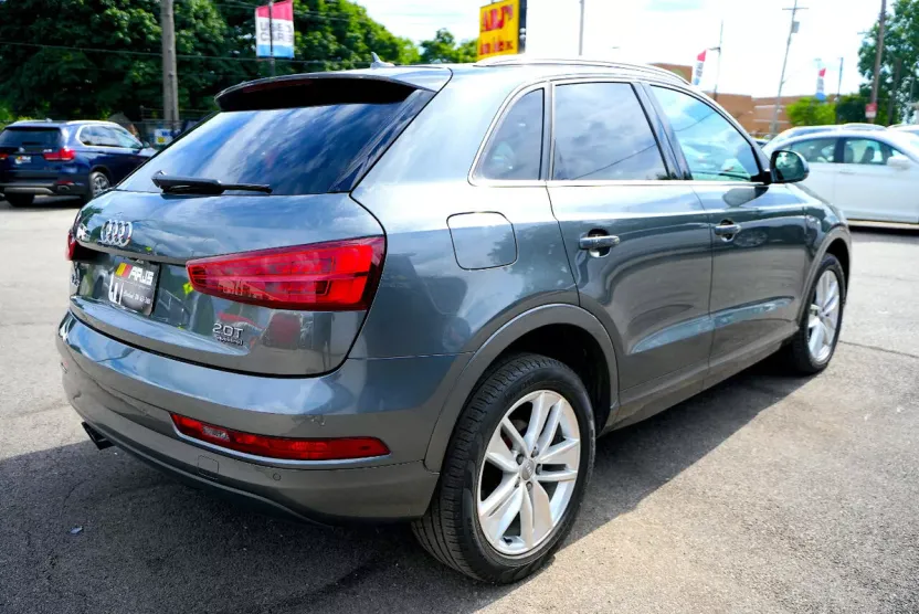 2018 Audi Q3 Premium Plus photo 1