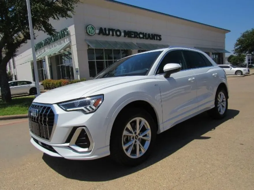 2023 Audi Q3 Premium Plus 45 TFSI S line photo 1