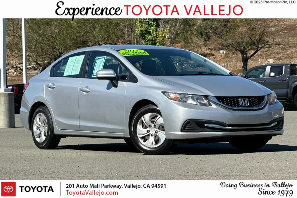 2015 Honda Civic LX photo 1