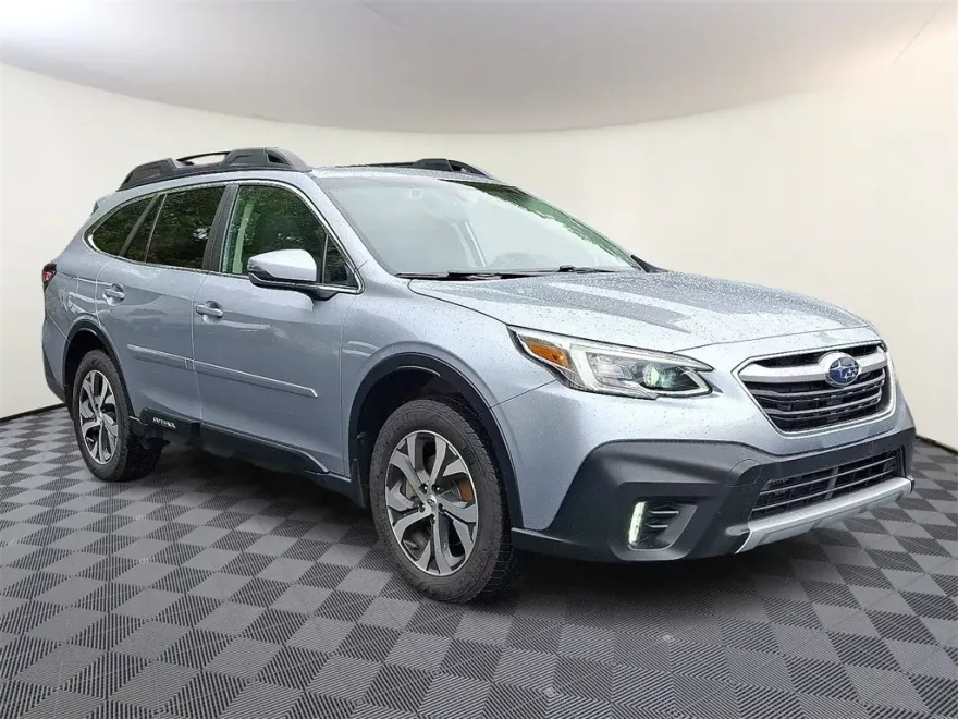 2021 Subaru Outback Limited XT photo 1