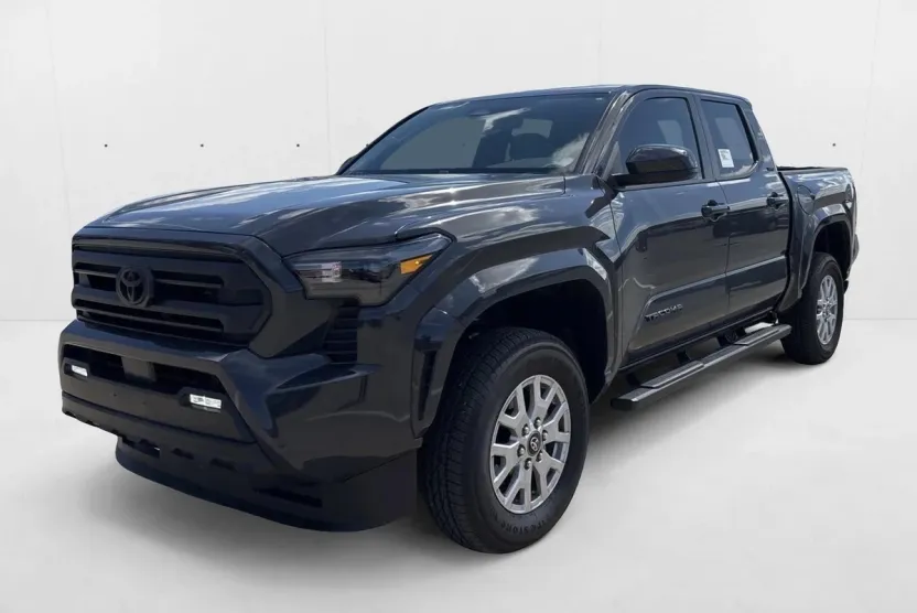 2025 Toyota Tacoma SR5 photo 1