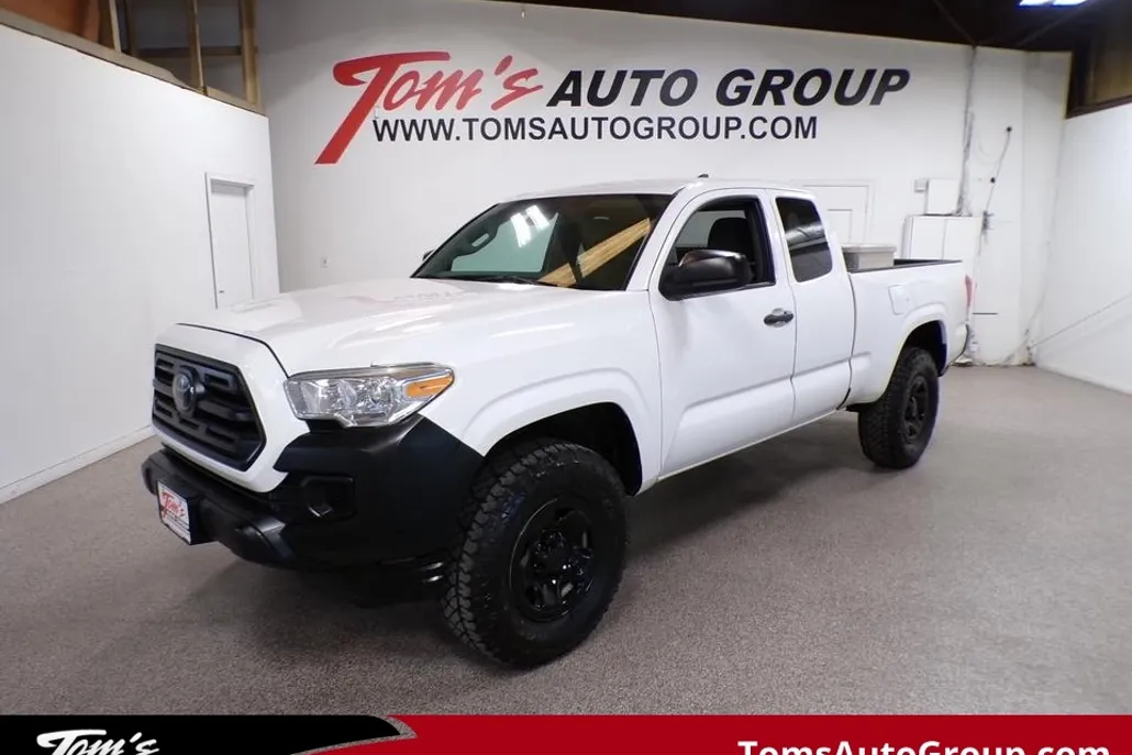 2019 Toyota Tacoma SR photo 1