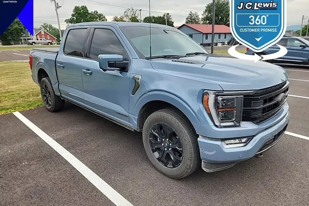 2023 Ford F-150 Platinum photo 1