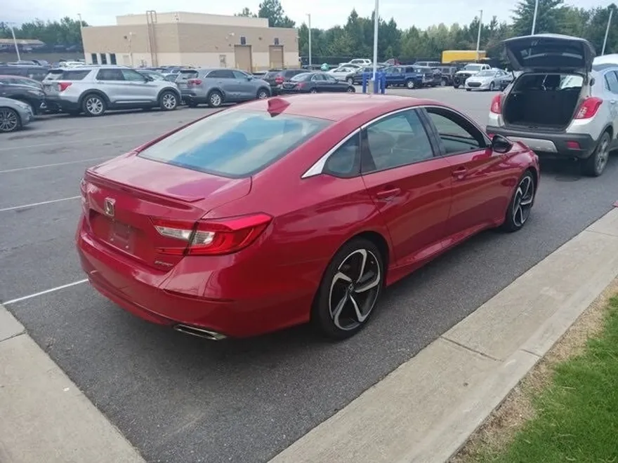 2018 Honda Accord Sport photo 1