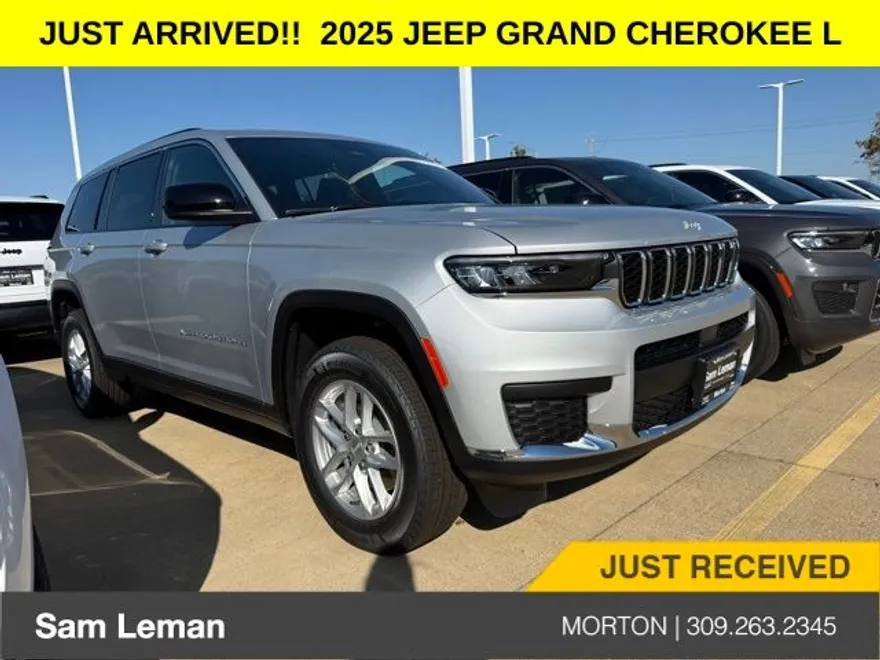 2025 Jeep Grand Cherokee Laredo X photo 1