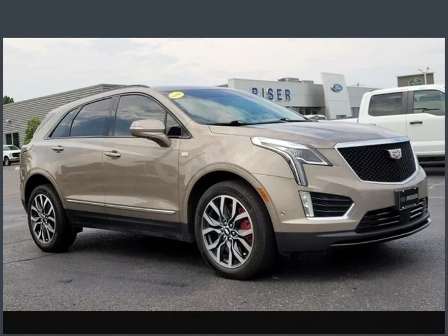 2023 Cadillac XT5 Sport photo 1