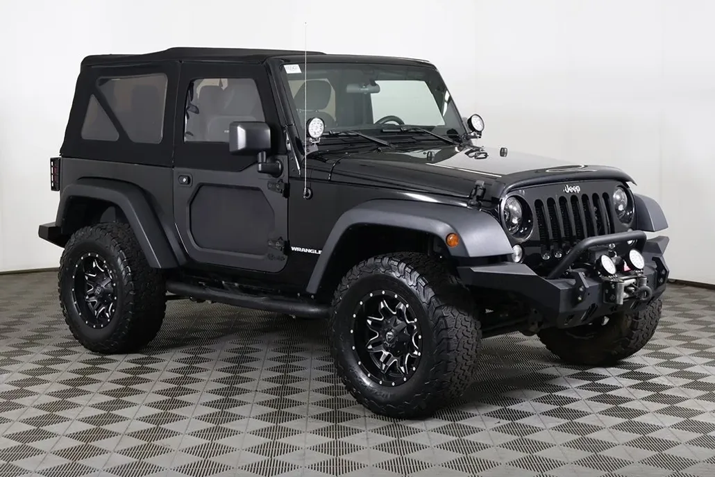 2015 Jeep Wrangler Rubicon photo 1