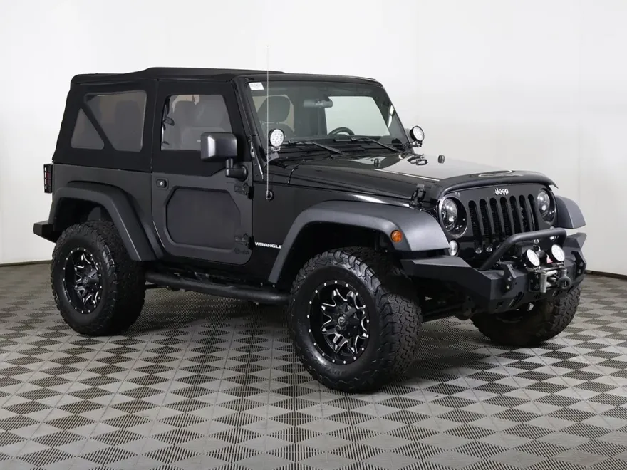 2015 Jeep Wrangler Rubicon photo 1