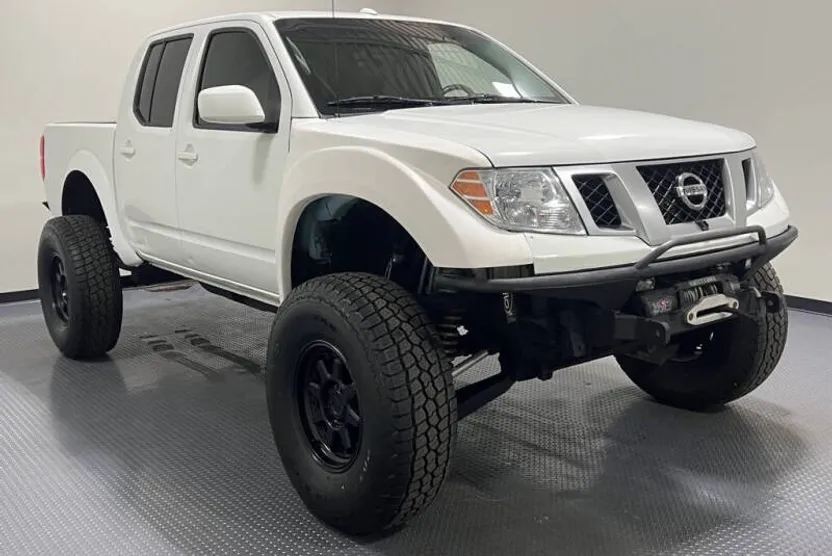 2017 Nissan Frontier S photo 1