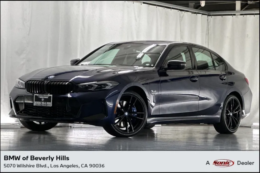 2023 Bmw 330e Sedan photo 1