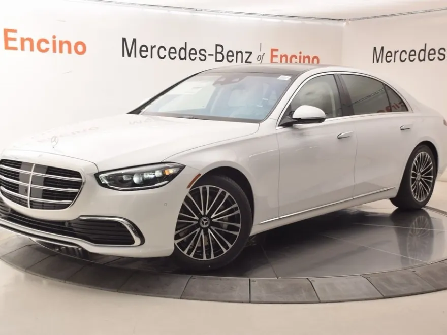 2026 Mercedes Benz S 500 4MATIC photo 1
