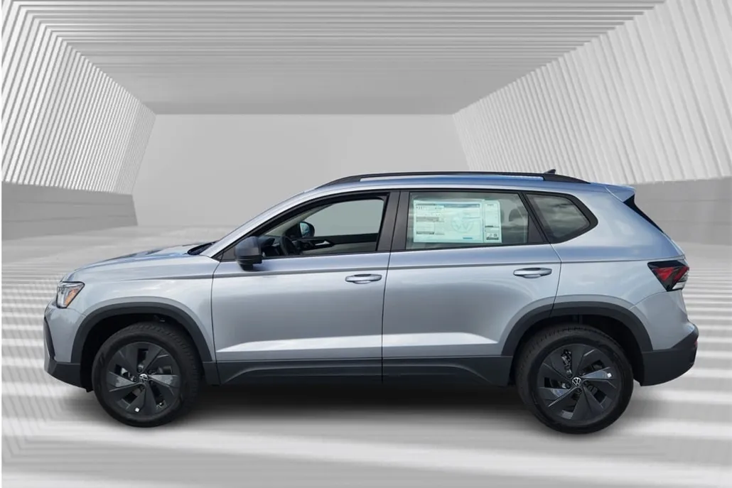 2025 Volkswagen Taos S photo 1