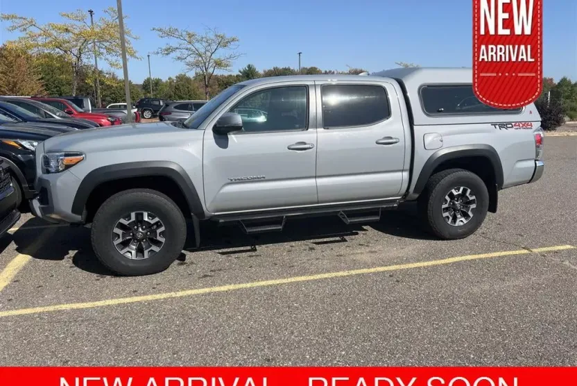 2020 Toyota Tacoma TRD photo 1