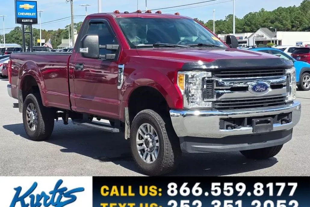 2017 Ford F-250 XLT photo 1