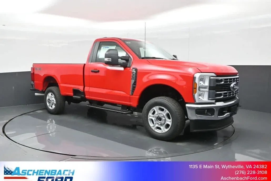2025 Ford F-350 XLT photo 1