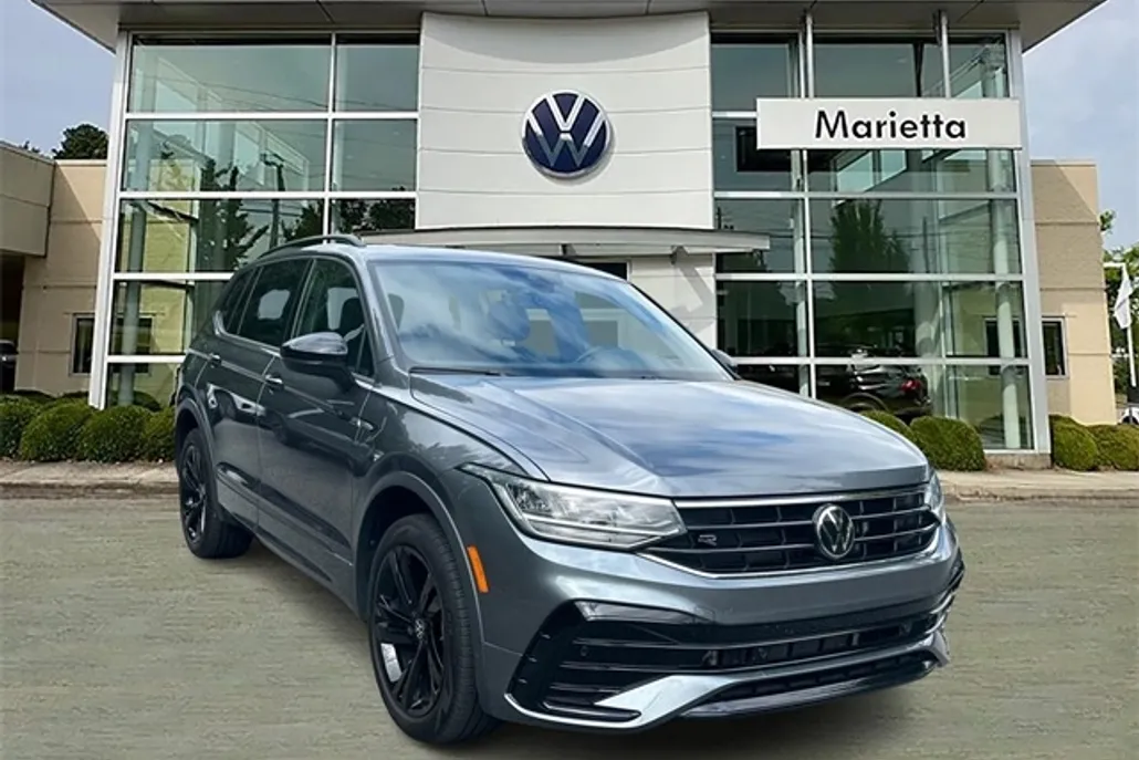 2024 Volkswagen Tiguan SE R-Line Black photo 1