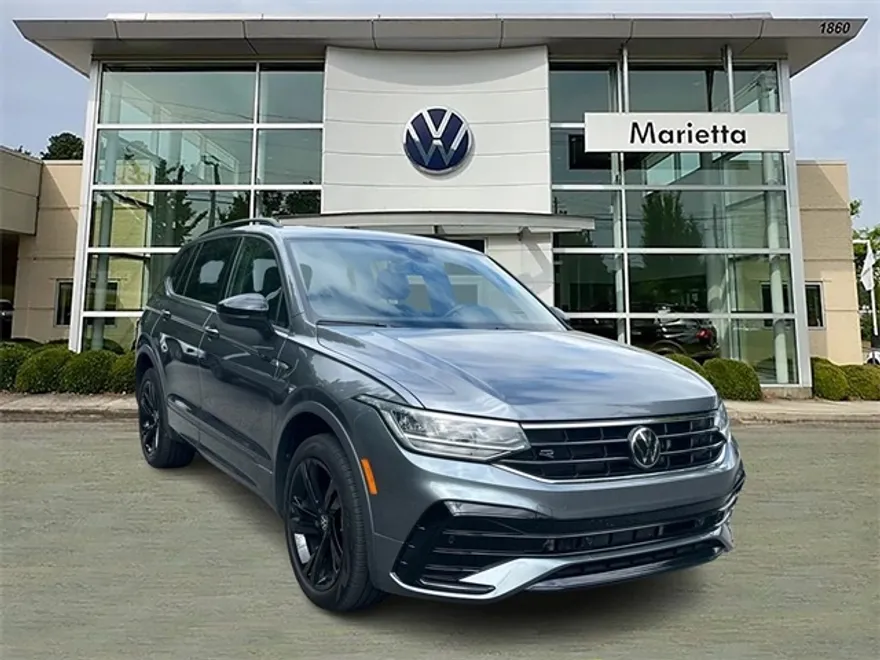 2024 Volkswagen Tiguan SE R-Line Black photo 1