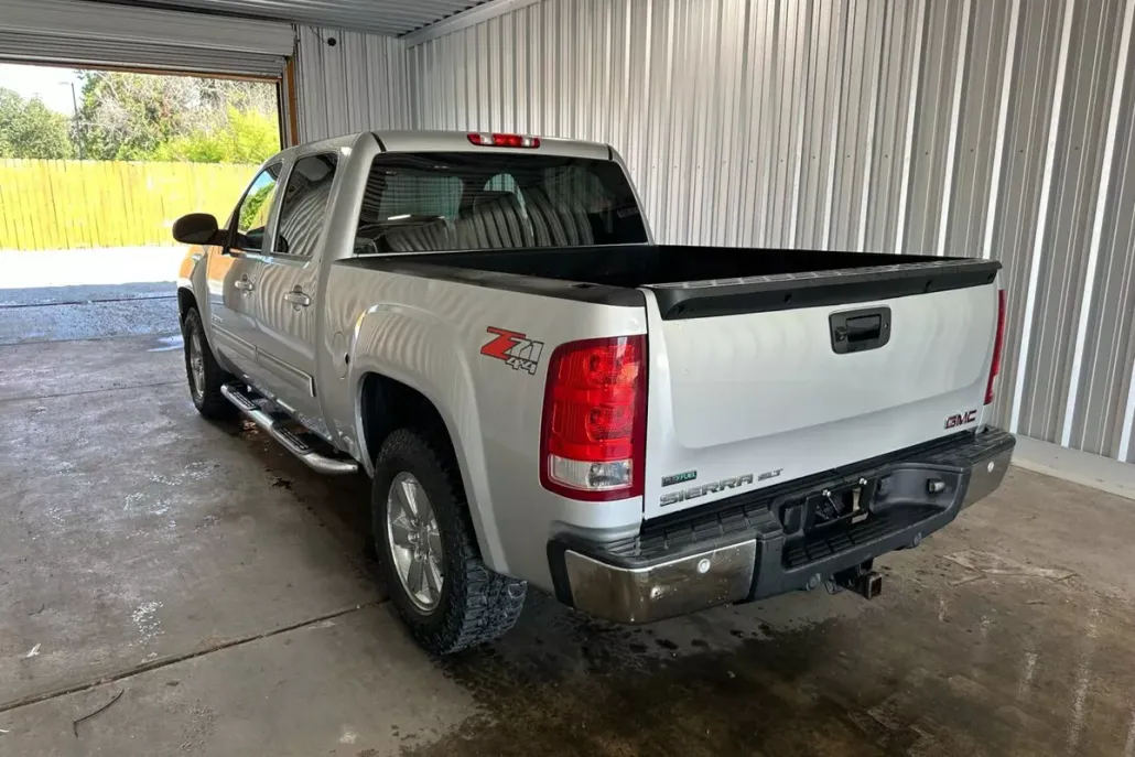 2012 Gmc Sierra 1500 SLT photo 1
