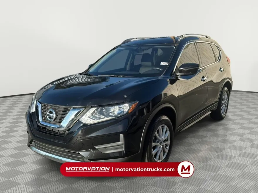 2018 Nissan Rogue SV photo 1