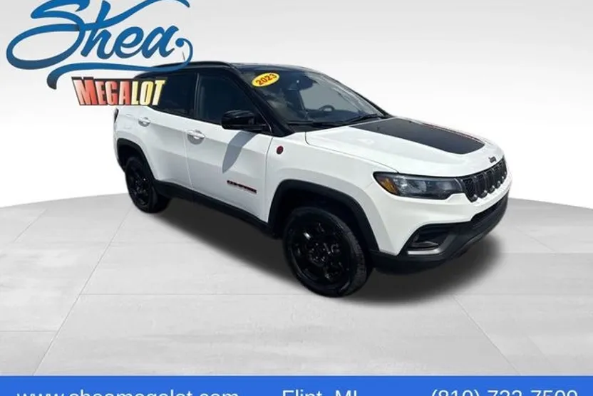 2023 Jeep Compass Trailhawk photo 1