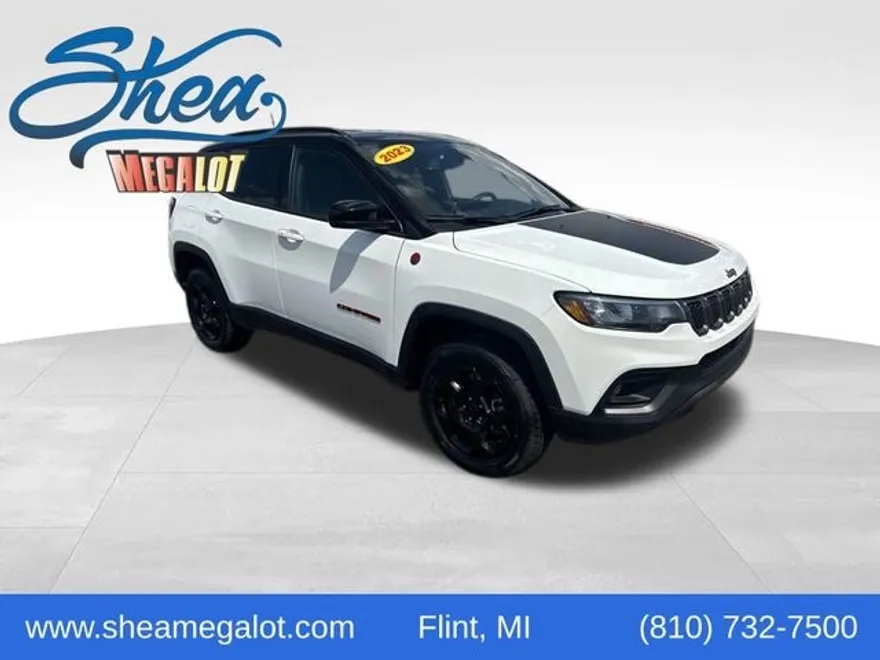 2023 Jeep Compass Trailhawk photo 1