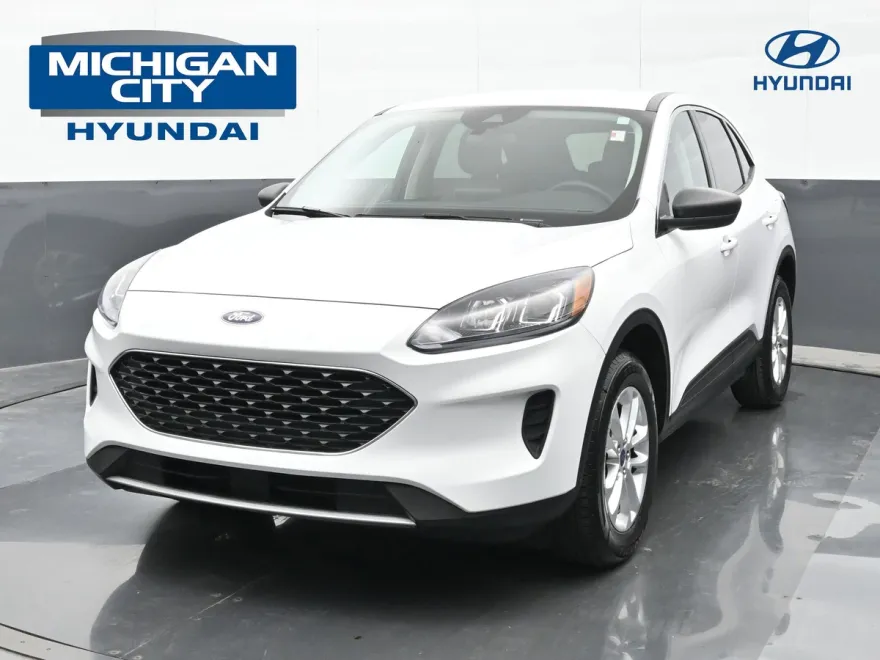 2022 Ford Escape SE photo 1