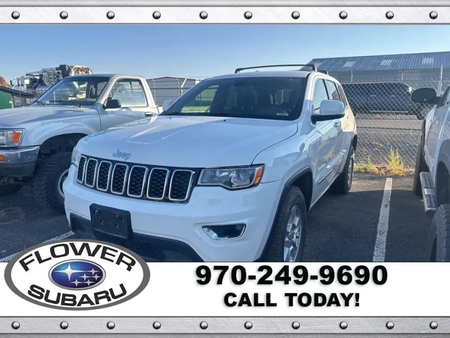 2017 Jeep Grand Cherokee Laredo photo 1