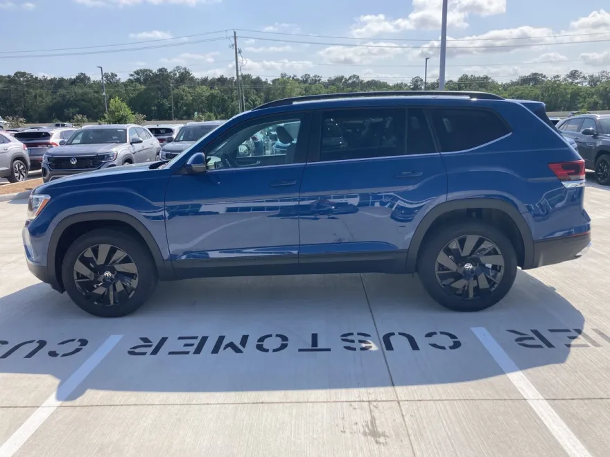 2025 Volkswagen Atlas SE Technology photo 1