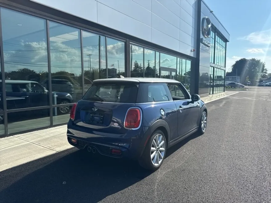 2015 Mini Cooper Hardtop Base photo 1