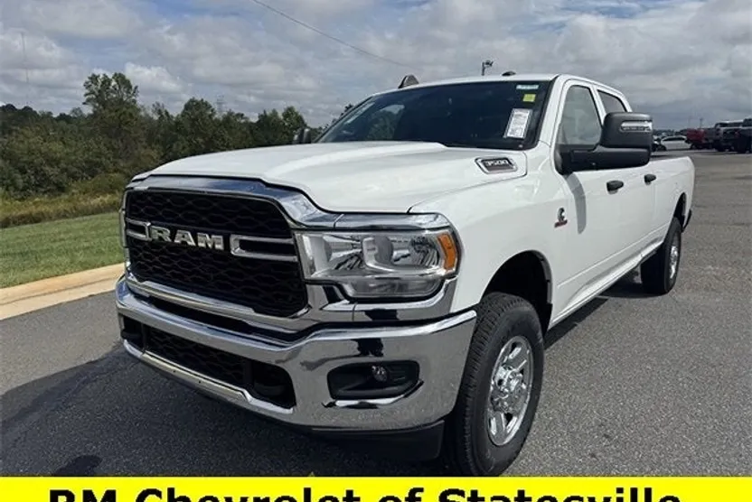 2023 Ram 3500 Tradesman photo 1