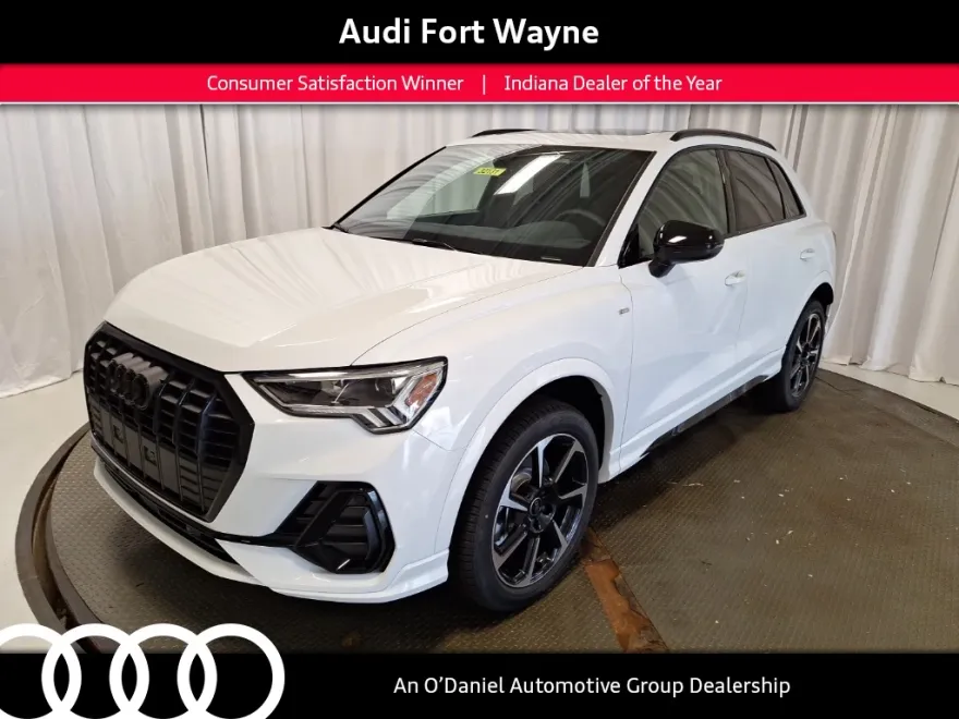 2025 Audi Q3 45 TFSI S line Premium photo 1