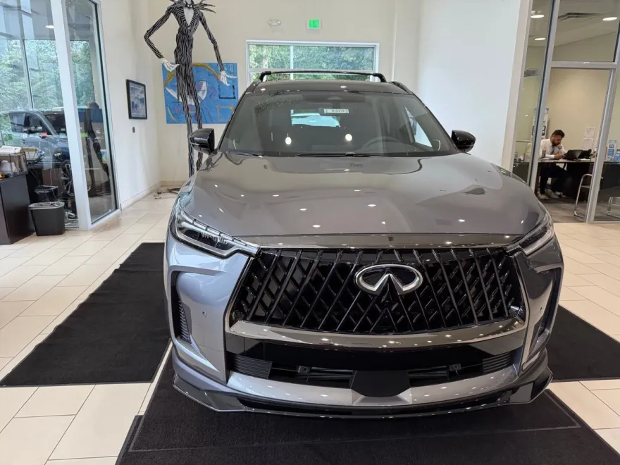 2026 Infiniti QX60 Luxe photo 1