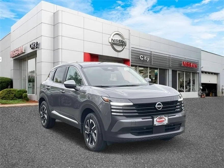 2025 Nissan Kicks SV photo 1