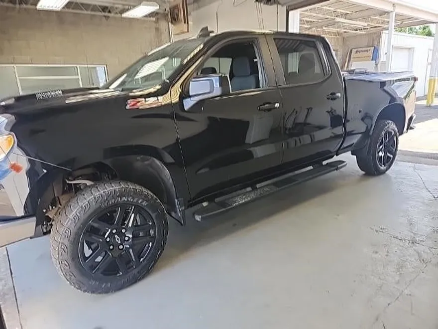 2022 Chevrolet Silverado 1500 LT Trail Boss photo 1