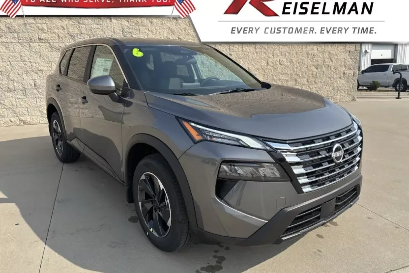 2026 Nissan Rogue SV AWD photo 1