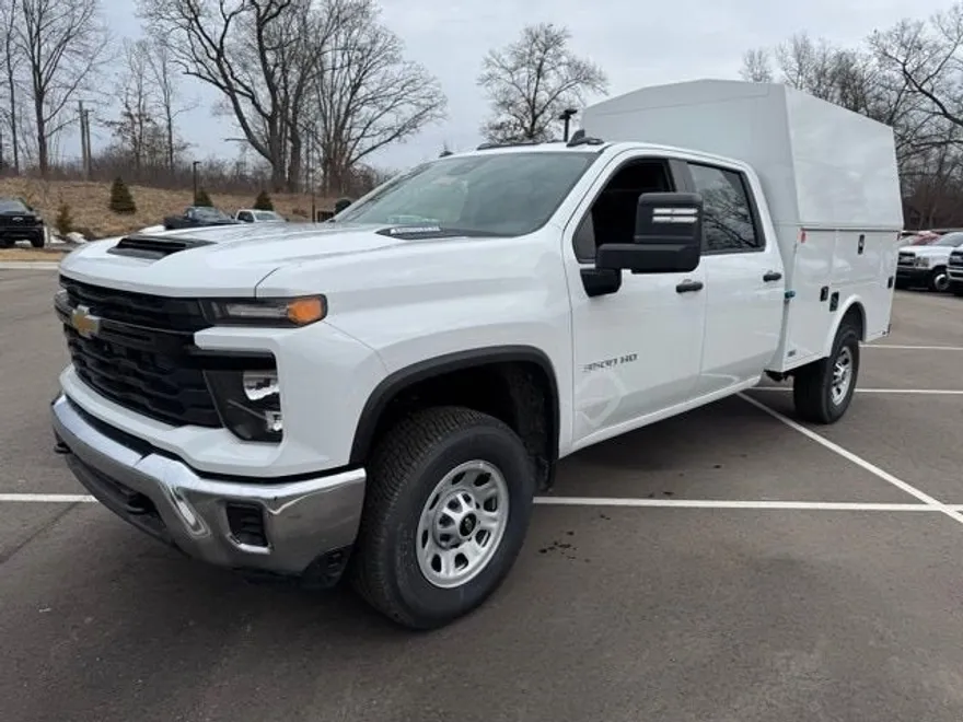 2024 Chevrolet Silverado 3500HD photo 1