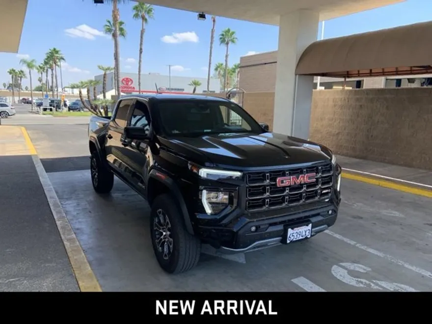 2023 Gmc Canyon AT4 photo 1