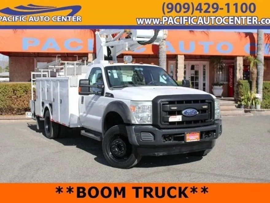 2012 Ford F-550 XL photo 1