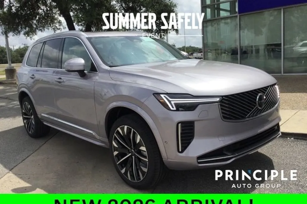 2026 Volvo XC90 Plus photo 1