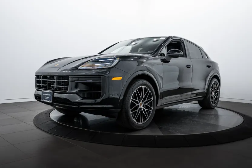 2025 Porsche Cayenne Coupe photo 1