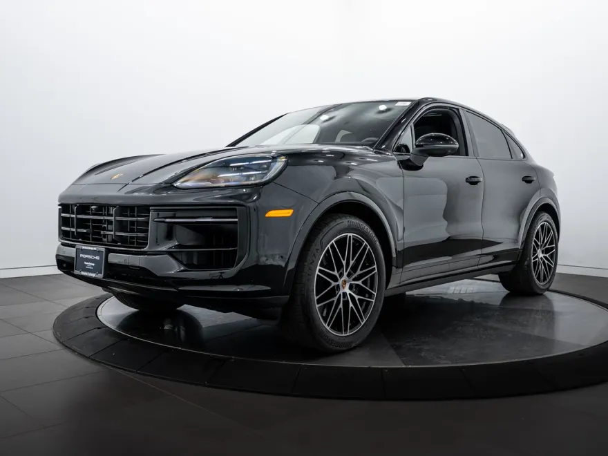 2025 Porsche Cayenne Coupe photo 1