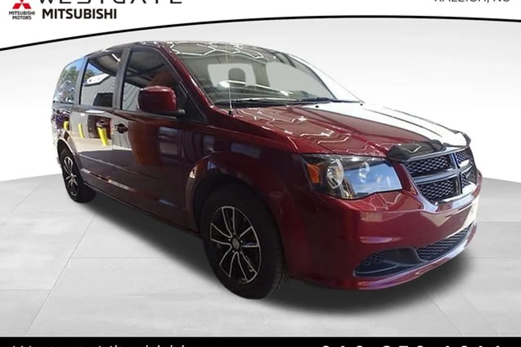 2017 Dodge Grand Caravan SE photo 1