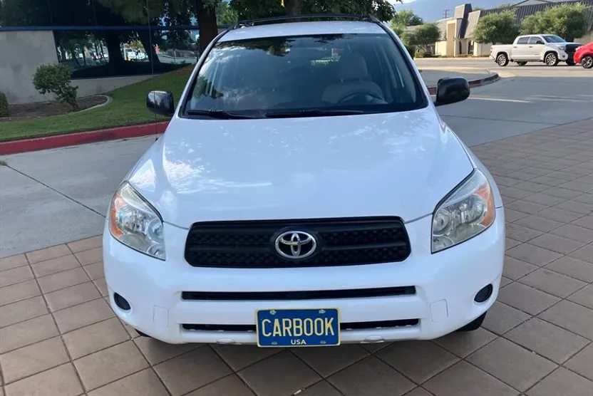 2008 Toyota RAV4 photo 1