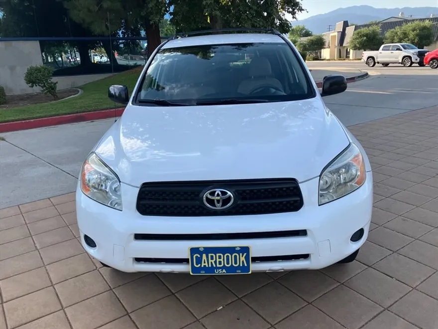 2008 Toyota RAV4 photo 1