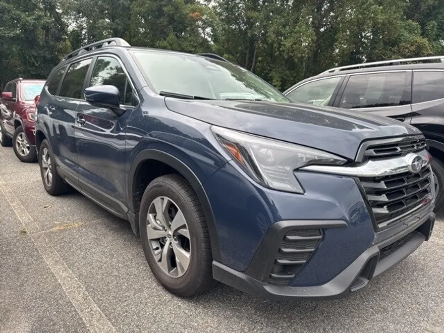 2025 Subaru Ascent Premium photo 1