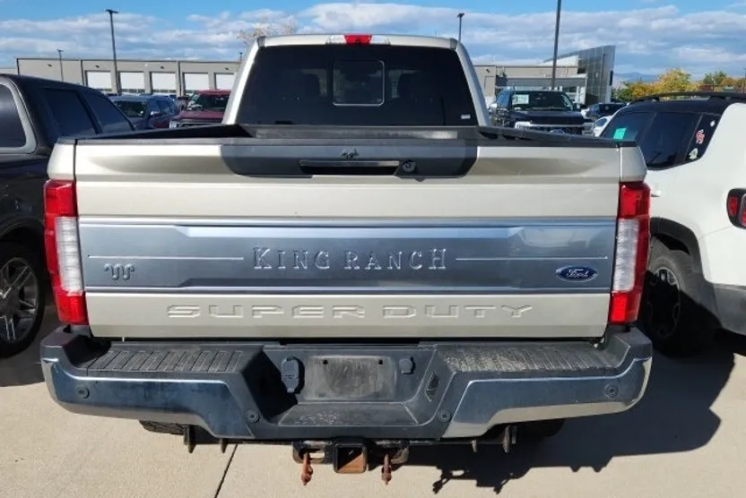 2017 Ford F-350 photo 1